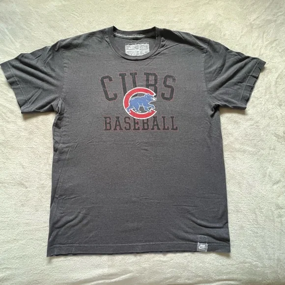 Vintage Nike Chicago cubs tshirt - Picture 2 of 5